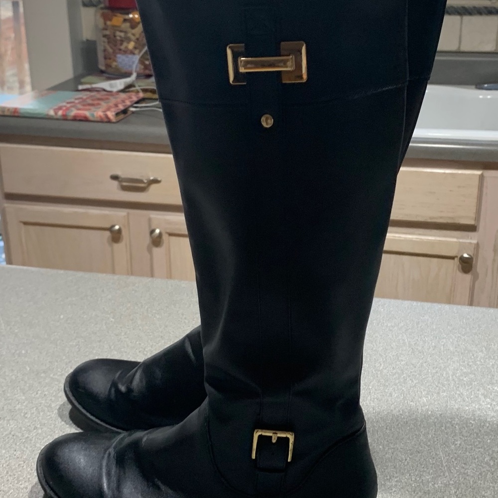Boots - Picture 3 of 3